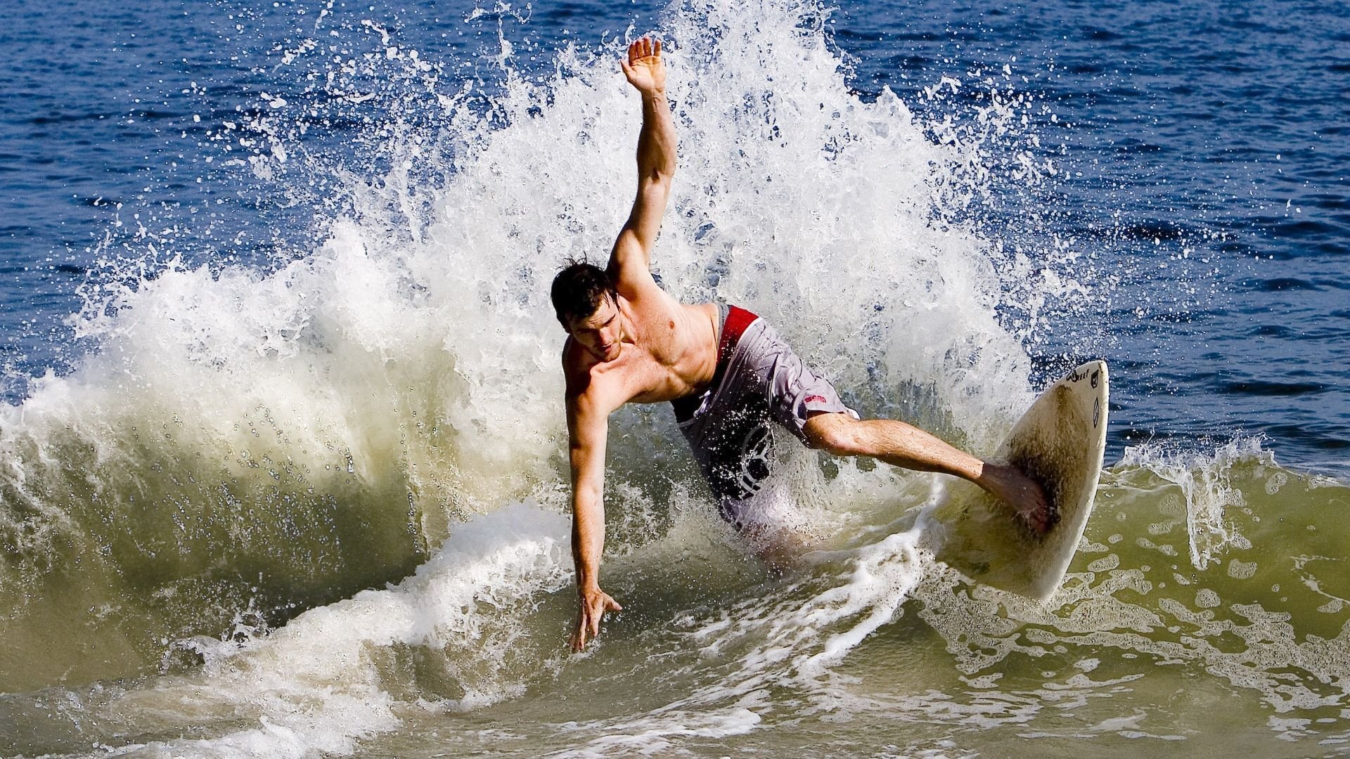 文班亚马爆发，雷霆末节带走国王，一场定义未来的对决